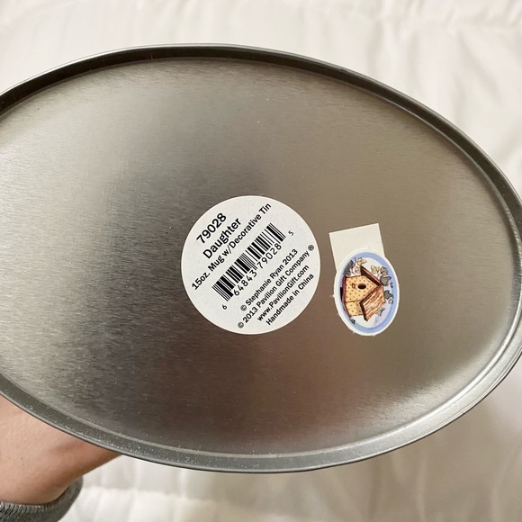 Daughter 15 oz. Mug w/Decorative Tin - Picture 5 of 11